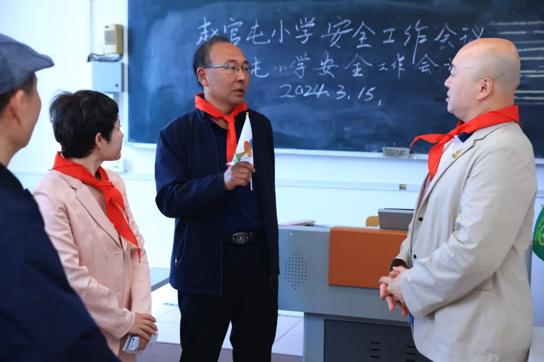 牵手冠军跑动人生 开云手机登录界面公益助力学生身心健康发展 牵手冠军跑动人生 开云手机登录界面公益助力学生身心健康发展